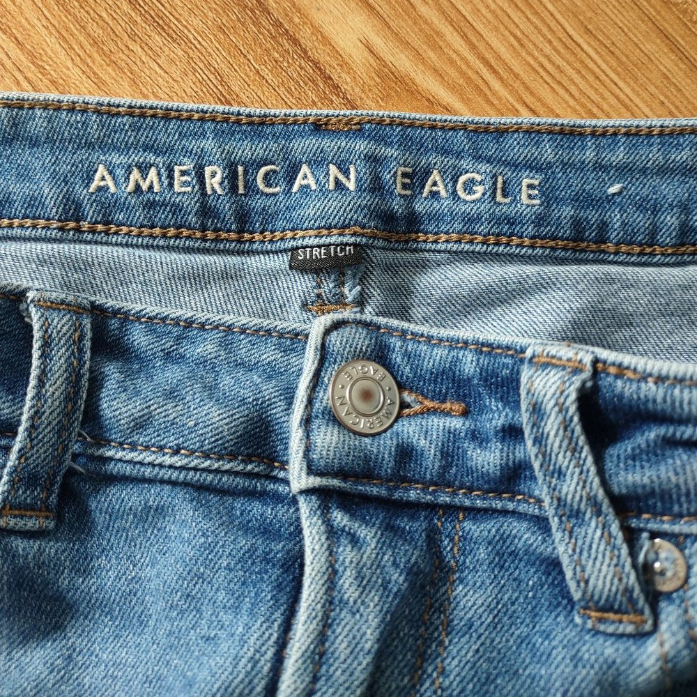 American Eagle Mom Jean